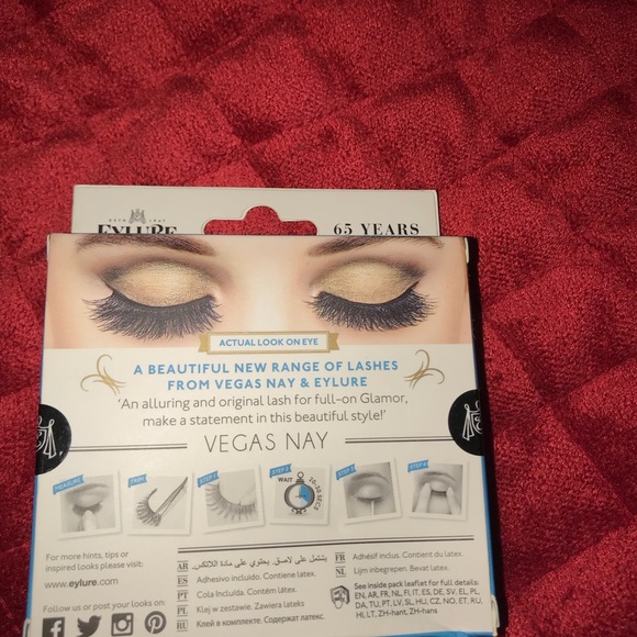 Eyelash bundle *brand π* 3 pairs - Picture 3 of 4